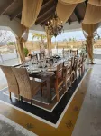 5 Acre Elegant Villa, Pool, Ebikes, Game Room, and Walk to JT National Park - Homestays