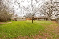 Atnt Cowboys Rangers TX Live  Five Stars!! 4Bed 4 Bath Walk Downtown Arlington - บังกะโล