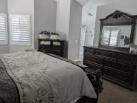 3-bedroom pool house in amazing Ontario with WiFi, AC. Start your getaway now