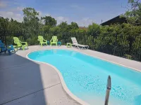 Emerald Isle,  Family vacation home, walk to beach and sound with in ground pool - Pools