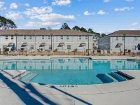 LUXURY TOWNHOME NEAR DOWNTOWN AND PENSACOLA BEACH Hotels in Ferry Pass