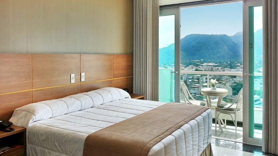 Royalty Barra Hotel