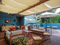 Uma Casa Hotels near Lomas de Chapultepec