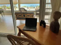 Beautiful oceanfront villa with beach and great house reef - 4 stelle