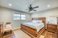 Tranquil Lake LBJ getaway! No boat traffic. Kayak, paddle board & fish in peace! - Bintang 3