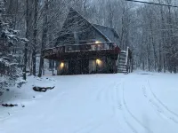 Spacious 5 BR/3 BA Pocono Chalet game room in the Hideout