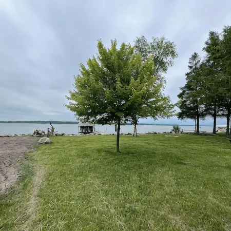 Wiseman Cottage on Hubbard Lake