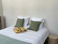 Apartment in the heart of the city, close to historic sites, ideal for families Hotels in Verdun