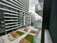 1-bedroom apartment near St Lawrence market, pool and fitness room in condo - บังกะโล