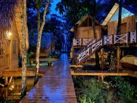 Boatique Hotel and Marina - Hostels
