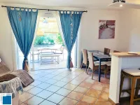Villa Tamaris - Beach and shops on foot - Swimming pool Hotels in Lecci