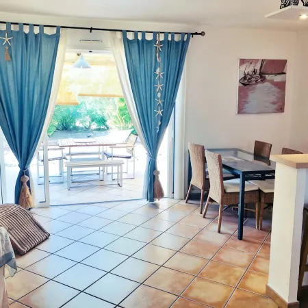 Villa Tamaris - Beach and shops on foot - Swimming pool