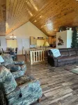 Cozy cabin with AC, Wi-Fi and view of Bear Lake in charming Fish Haven, Idaho - 4つ星