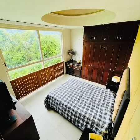 Ixtapa Family Vacation condo - 3 mins drive to hotels zone and beaches!