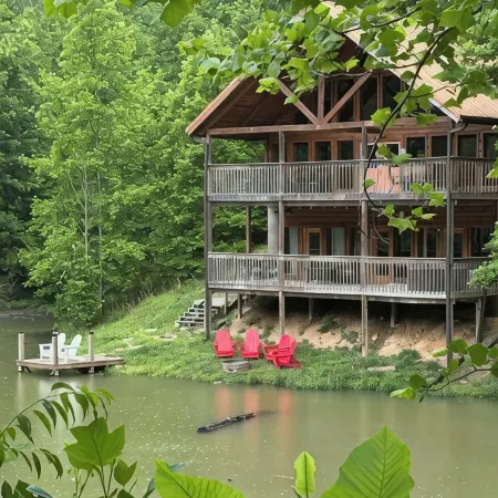 Hot Tub!!! 2 Large Decks on Spirit Lake Отели в г. Вулф Каунти
