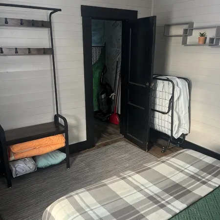 The Sasquatch Hideaway: Private 1BR Adventure Loft
