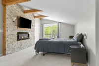 Hog Mountain Chalet • Hot Tub • Near Belleayre - Wifi