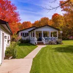 4Br Paradise with Pool & Fire Pits Chautauqua Lake Region. - Homestays