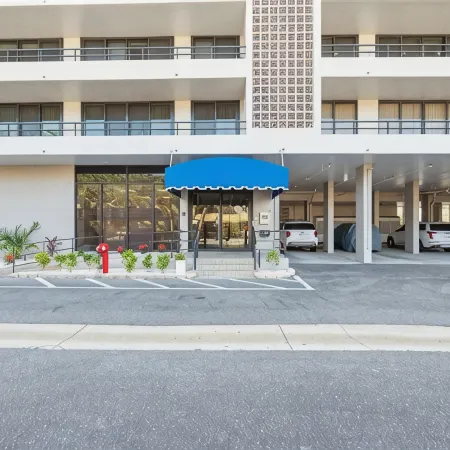 Private Beach Access - Siesta Key 2 BD/2Bath Condo - New Furnishings!