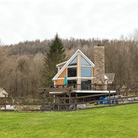 Heated Pool, Hot Tub, Pickleball, Sleeps 10, Seneca Wine Trail Nearby