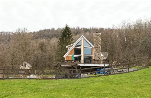 Heated Pool, Hot Tub, Pickleball, Sleeps 10, Seneca Wine Trail Nearby