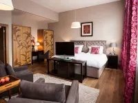تيجرليلي Hotels near قاعة أوشر