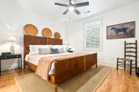 Gorgeous Auburn Getaway! BRAND NEW 3Bed/3Bath - Kitchens
