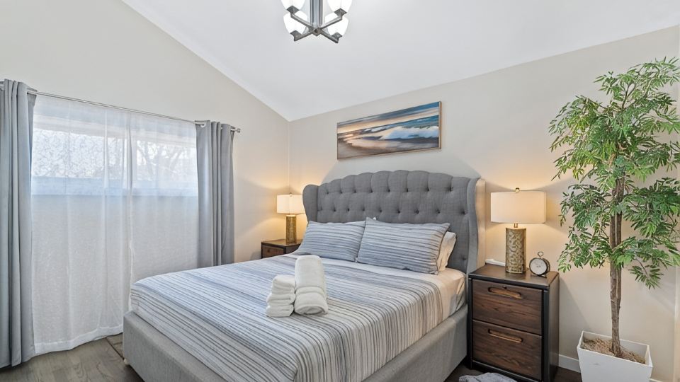 Charming 3BR/2BA Retreat in Villa Park – Comfort, Space & Convenience!