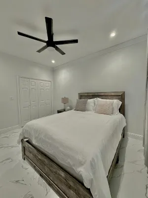 Unit 7 -1 BDRM/Pool/Near Beach/Airport/Supermarket - Homestays