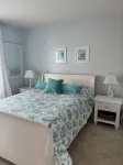 Grand at Diamond beach, newly updated, 3 bed,2 1/2 bath, Large veranda