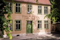 Spend the night in a monument, heavenly bed in the middle of the old town