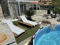 Pool, Amazing Sea View Master bedroom suite, King Bed, Outdoor Shower for 2 - Apartments