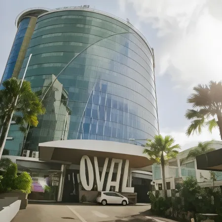 Hotel Oval Hôtels à : Wonokromo