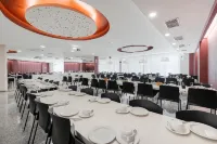 Hotel Azinheira by Ridan Hotels - breakfast