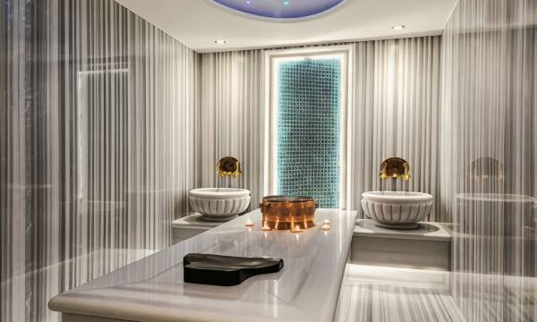 Beethoven Senfoni Hotel