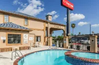 Econo Lodge Inn & Suites Corpus Christi - Parkplatz