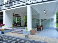 Eden Grand Hotels in Dambulla