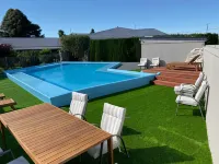 Grove Park Motor Lodge - piscina