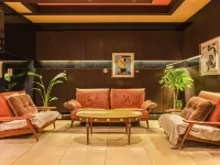 Yuwon Hotel Отели рядом с достопримечательностью «Торговый центр Central City»