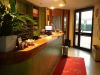 Hotel Motel Europa - Motels