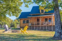 Amish-built cabin, serene and peaceful with pond and private dock for fishing. - Boutique