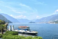 LISZT TOWER by KlabHouse-3BR Lakefront w/Terrace & AC - บูติค