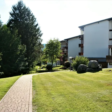 FeWo Hirschsprung - Cozy 2 room apartment in the vacation resort at Schluchsee (pool)