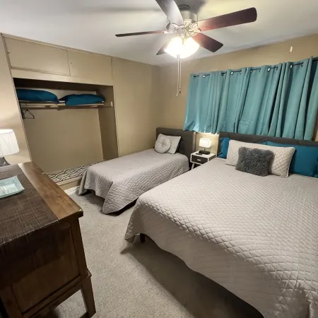 4 bdrm/ 2 bath house close to lake Powell, antelope canyon and horseshoe bend