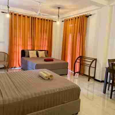 Aura Rooms