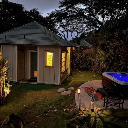 Iao Valley Inn