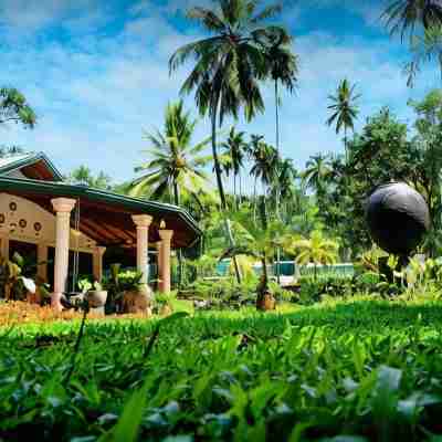 THE KINGS VILLA Hotel Exterior