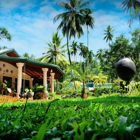 THE KINGS VILLA
