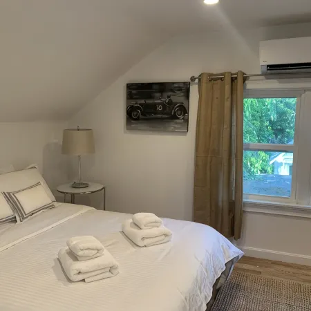 Charming, newly renovated house, a few steps from bike path.