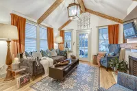 Completely Renovated Historical Cottage -- Walking distance to Downtown Franklin - 4-Star